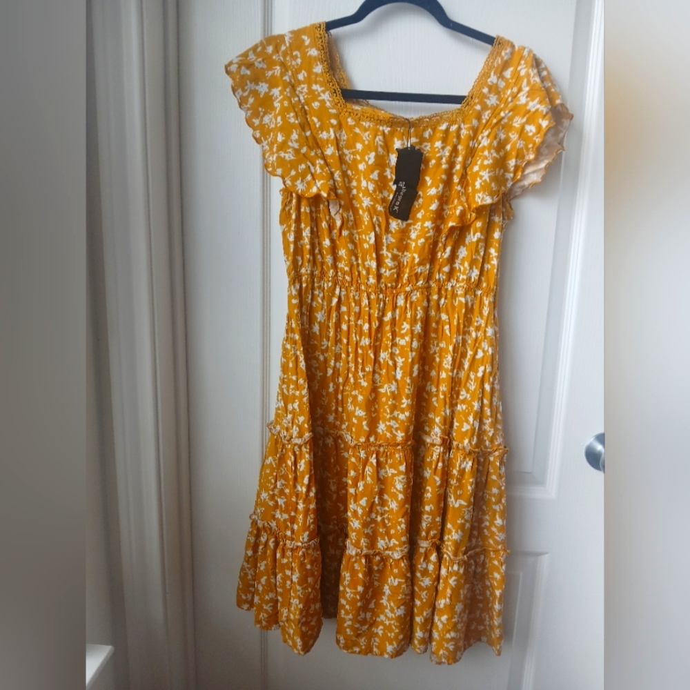 3/$15 Allegra K Yellow Floral Dress Size Medium